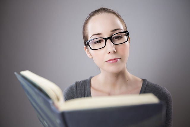 Do these 10 Easy Things When Customers Ask For a Discount 5 book, read, woman